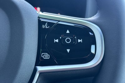 2026 Volvo XC60 Plug-In Hybrid T8 Ultra Black Edition