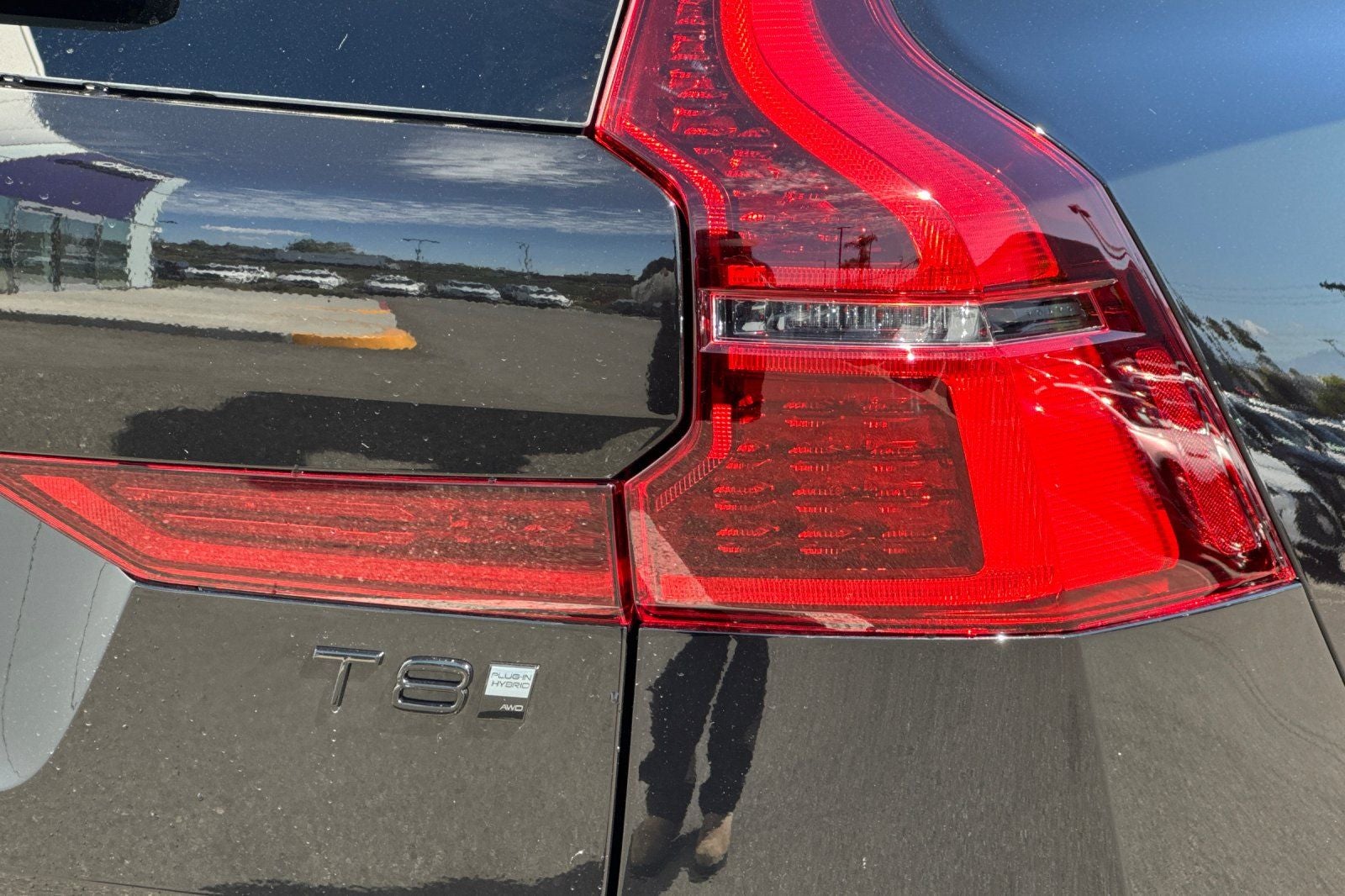 2026 Volvo XC60 Plug-In Hybrid T8 Ultra Black Edition