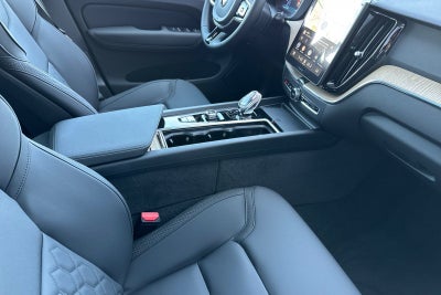2026 Volvo XC60 Plug-In Hybrid T8 Core