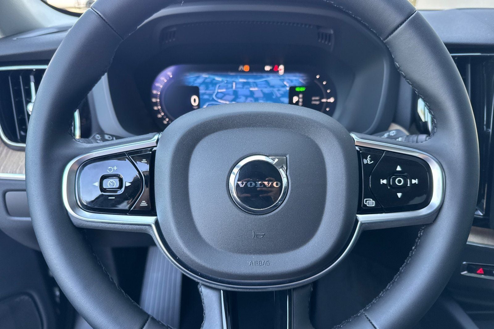 2026 Volvo XC60 Plug-In Hybrid T8 Core