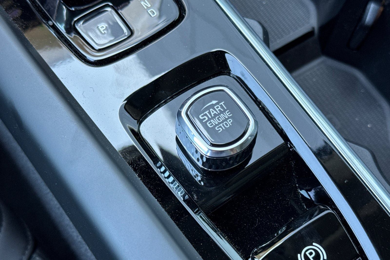 2026 Volvo XC60 Plug-In Hybrid T8 Core