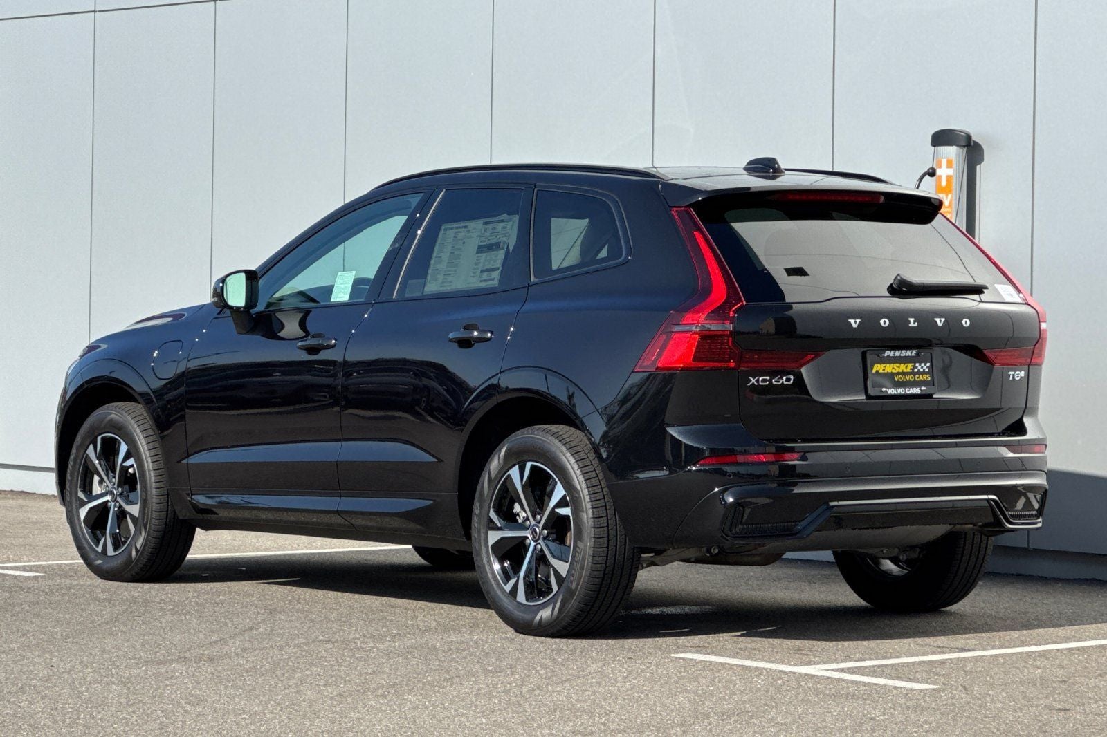 2026 Volvo XC60 Plug-In Hybrid T8 Core