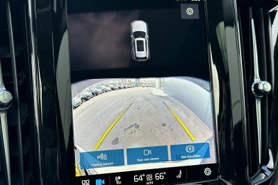 2025 Volvo XC60 Plug-In Hybrid T8 Core