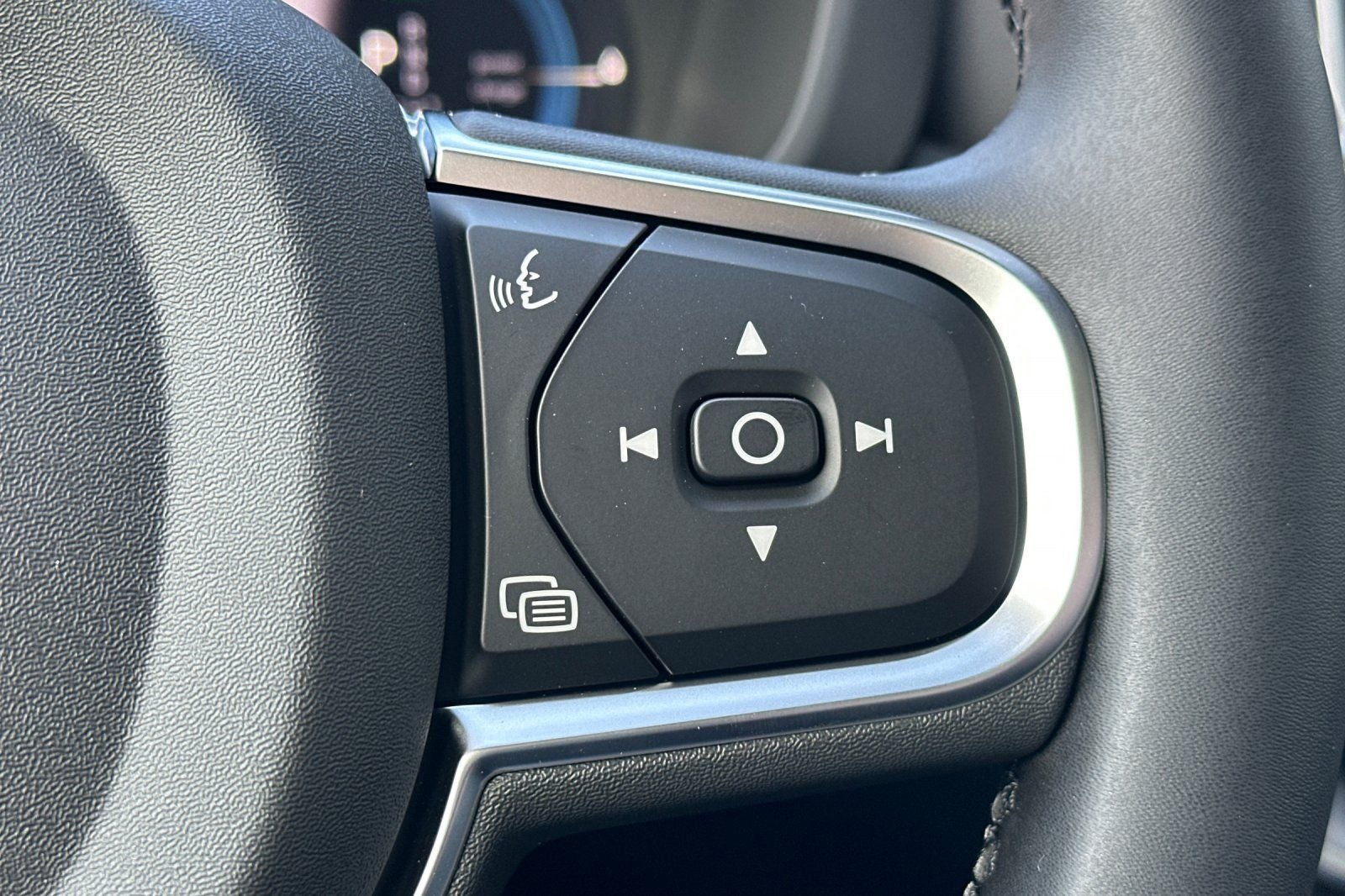 2025 Volvo XC60 Plug-In Hybrid T8 Core