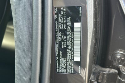 2025 Volvo XC60 Plug-In Hybrid T8 Core