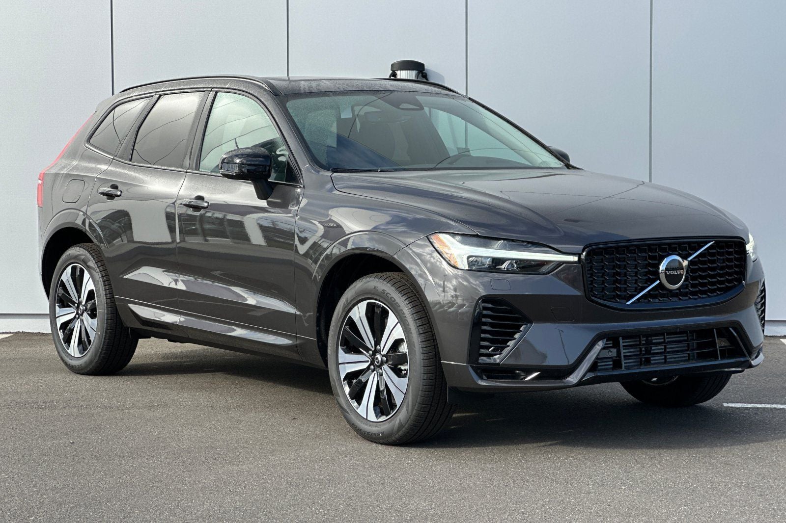 2025 Volvo XC60 Plug-In Hybrid T8 Core