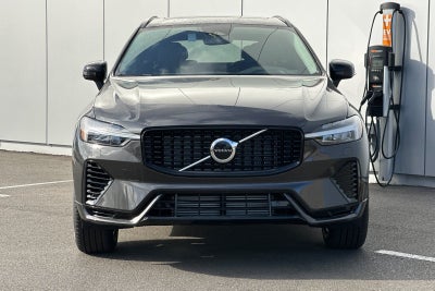 2025 Volvo XC60 Plug-In Hybrid T8 Core