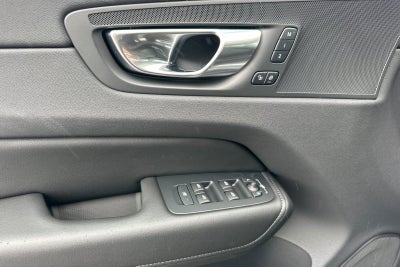 2025 Volvo XC60 Plug-In Hybrid T8 Core