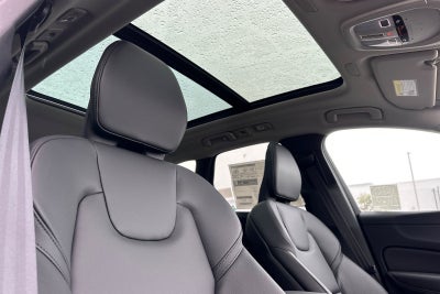 2025 Volvo XC60 Plug-In Hybrid T8 Core