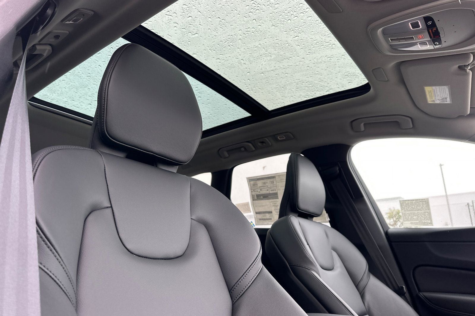 2025 Volvo XC60 Plug-In Hybrid T8 Core