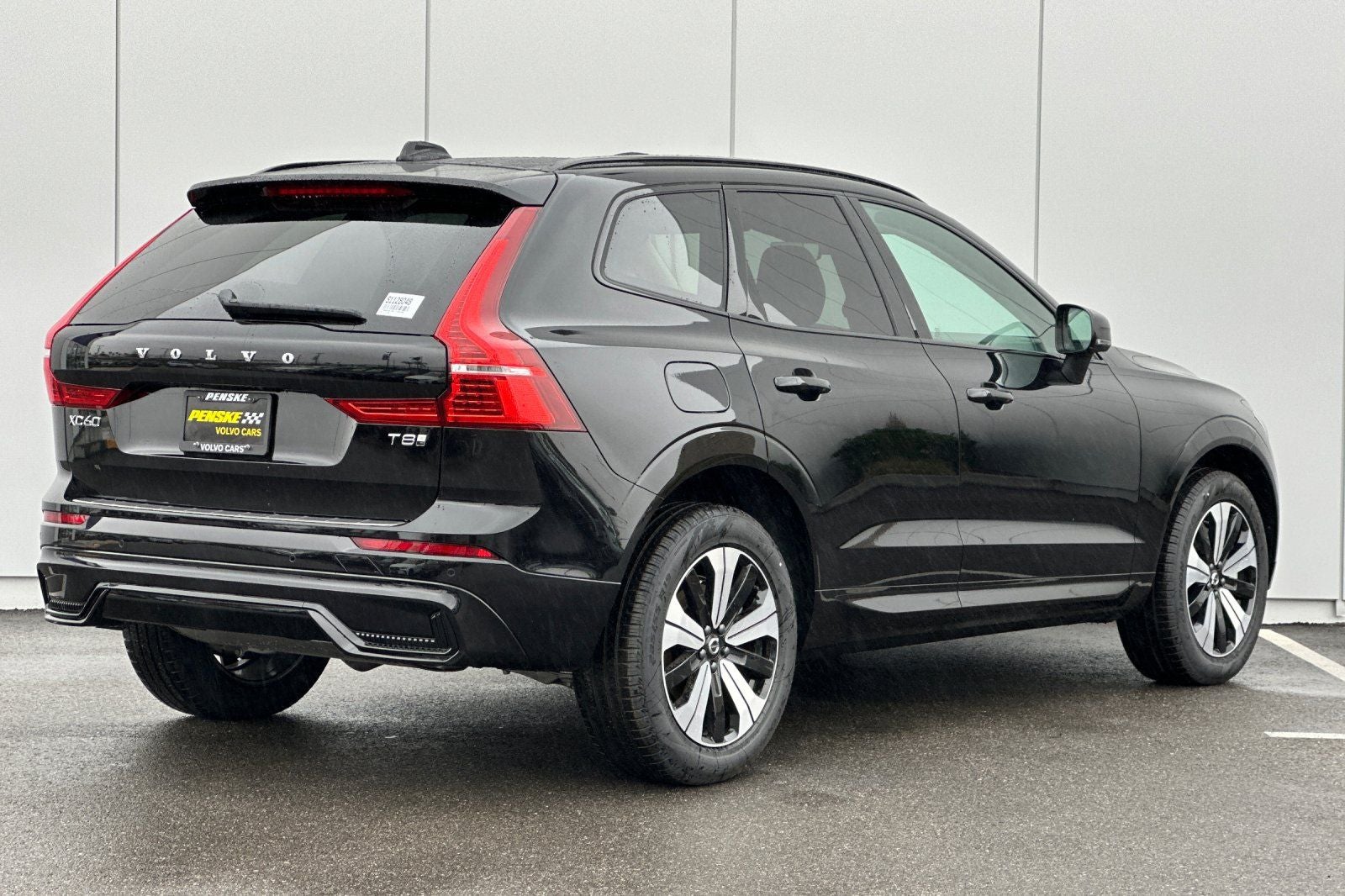 2025 Volvo XC60 Plug-In Hybrid T8 Core
