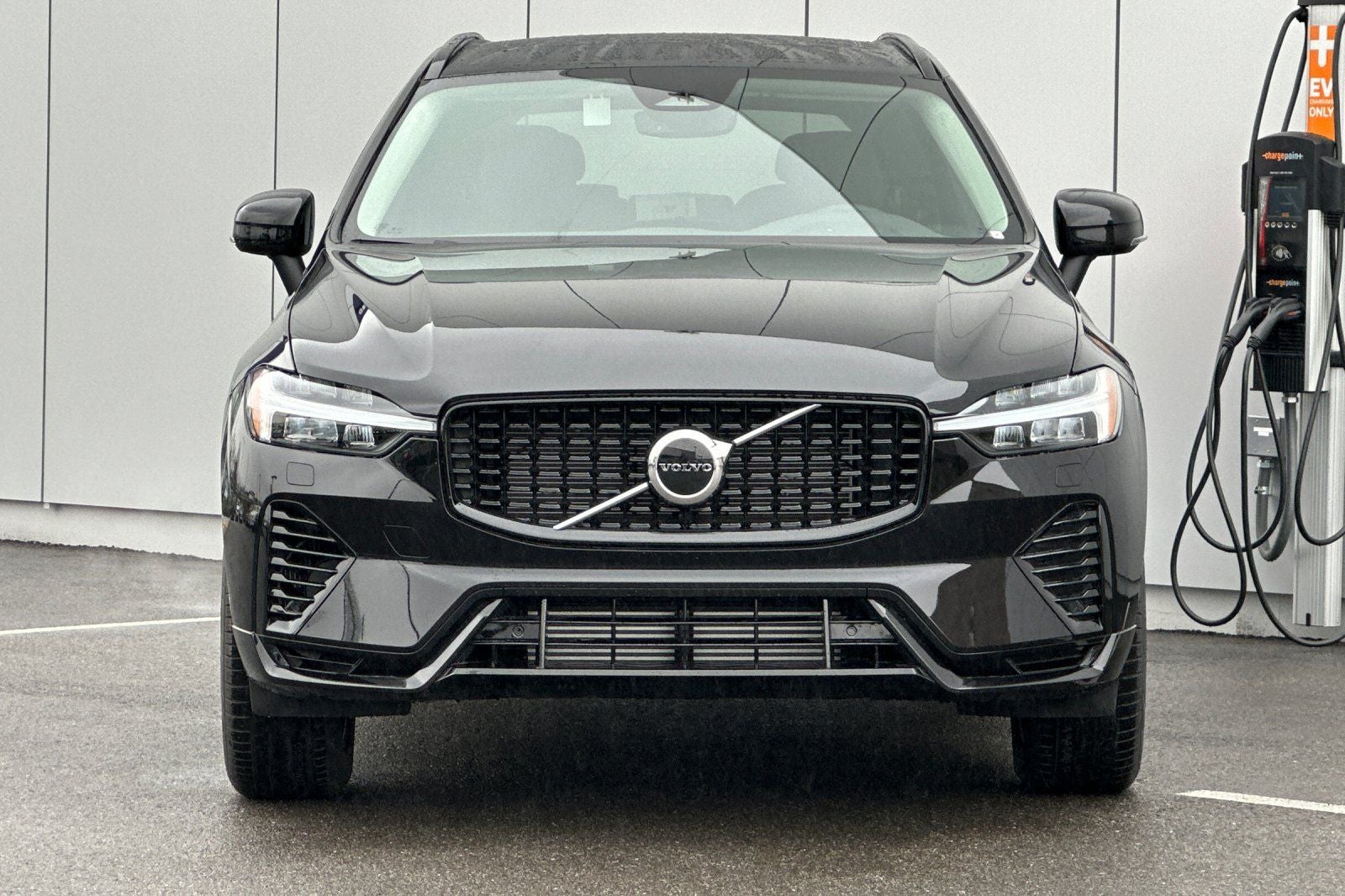 2025 Volvo XC60 Plug-In Hybrid T8 Core