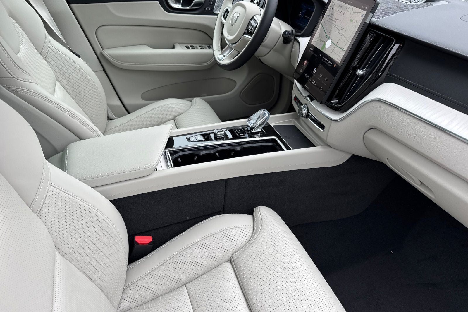 2026 Volvo XC60 Plug-In Hybrid T8 Ultra