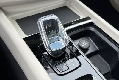 2026 Volvo XC60 Plug-In Hybrid T8 Ultra