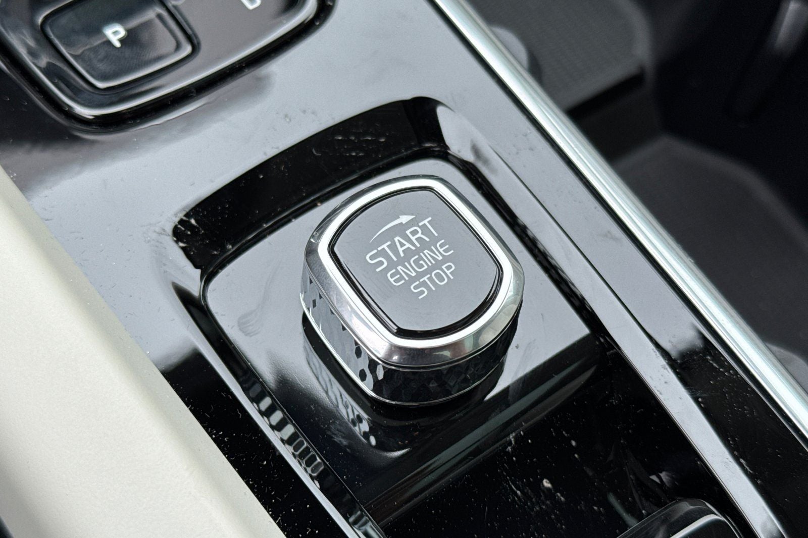 2026 Volvo XC60 Plug-In Hybrid T8 Ultra