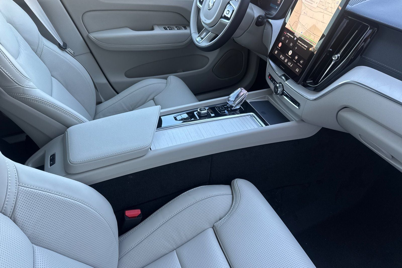 2026 Volvo XC60 Plug-In Hybrid T8 Ultra