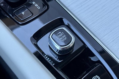 2026 Volvo XC60 Plug-In Hybrid T8 Ultra