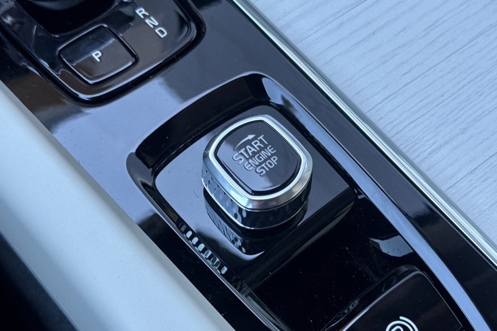 2026 Volvo XC60 Plug-In Hybrid T8 Ultra