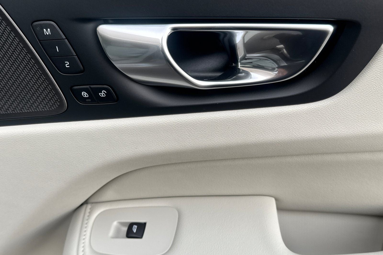 2026 Volvo XC60 Plug-In Hybrid T8 Ultra