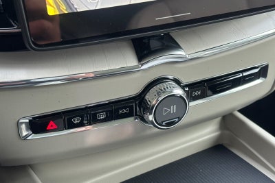 2026 Volvo XC60 Plug-In Hybrid T8 Ultra