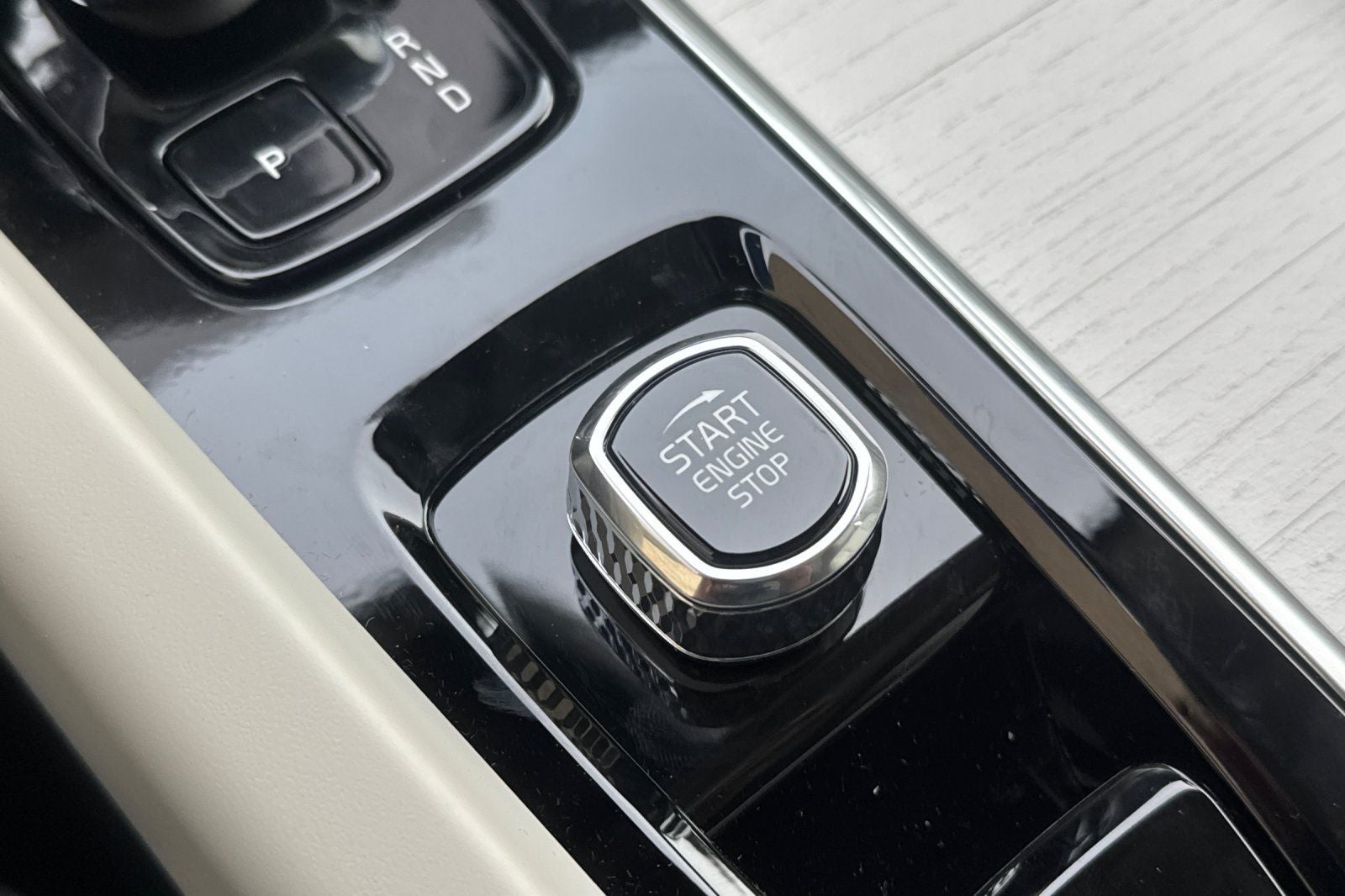 2026 Volvo XC60 Plug-In Hybrid T8 Ultra