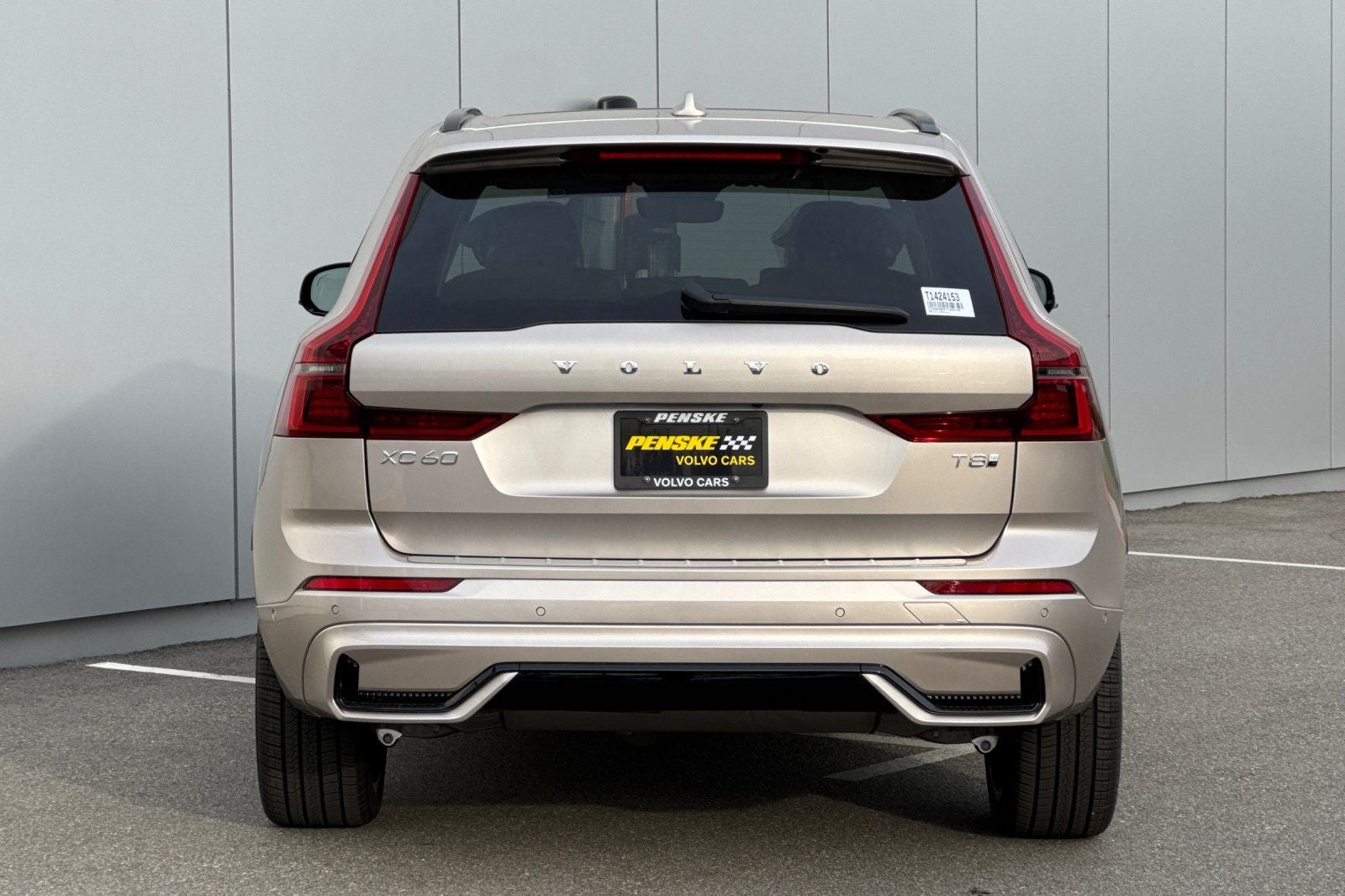 2026 Volvo XC60 Plug-In Hybrid T8 Ultra