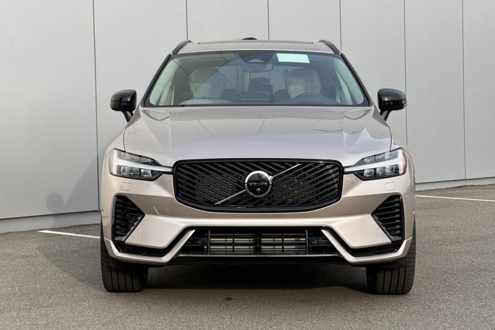 2026 Volvo XC60 Plug-In Hybrid T8 Ultra