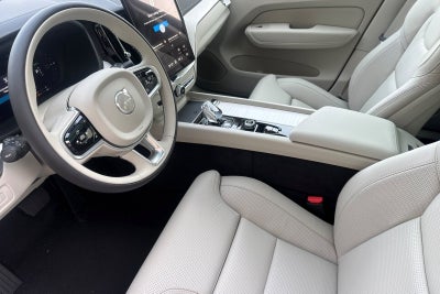 2026 Volvo XC60 Plug-In Hybrid T8 Ultra