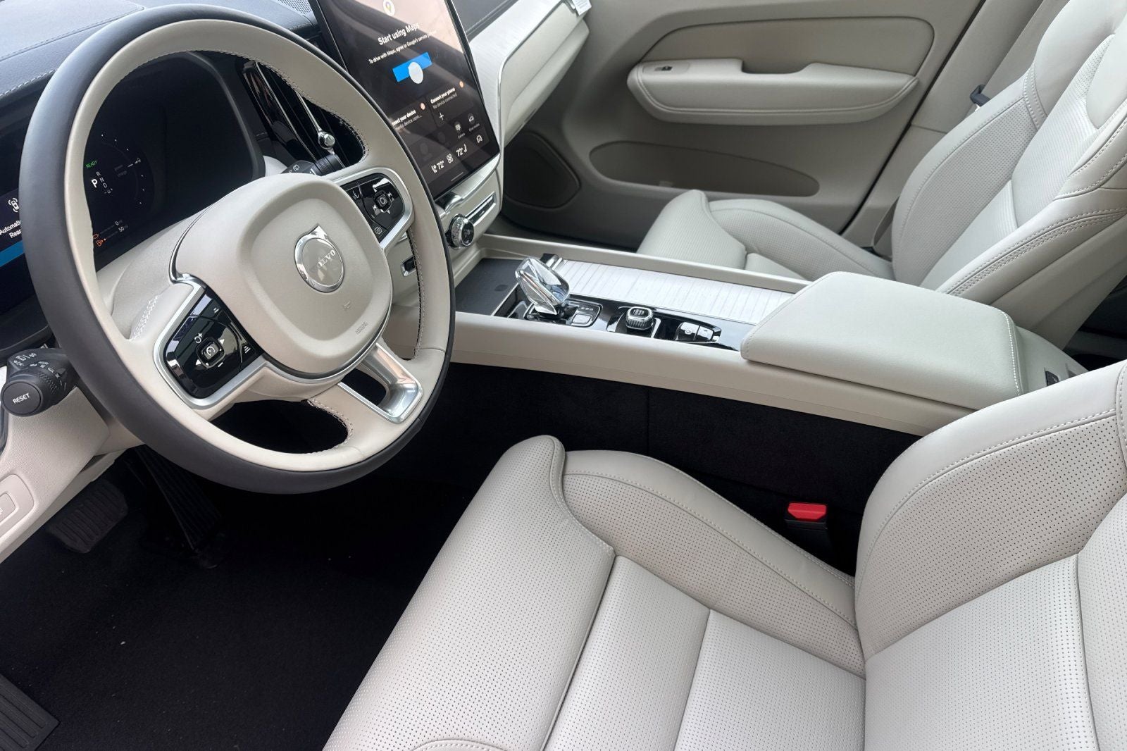 2026 Volvo XC60 Plug-In Hybrid T8 Ultra