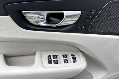 2026 Volvo XC60 Plug-In Hybrid T8 Ultra