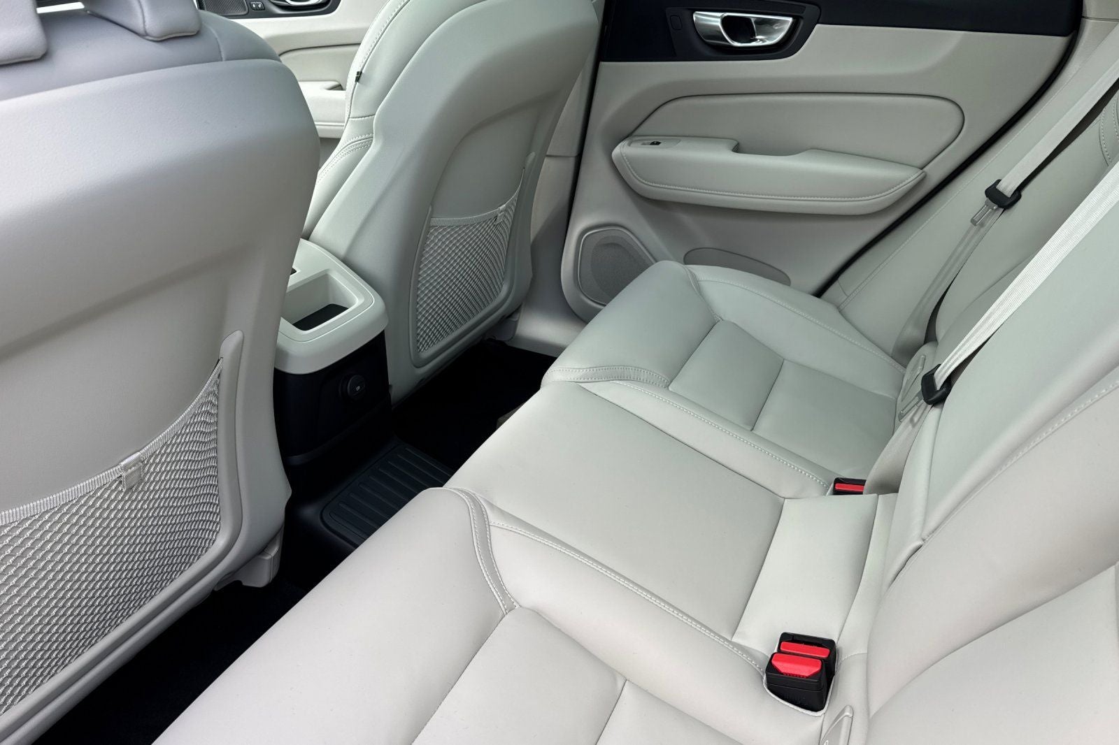 2026 Volvo XC60 Plug-In Hybrid T8 Ultra