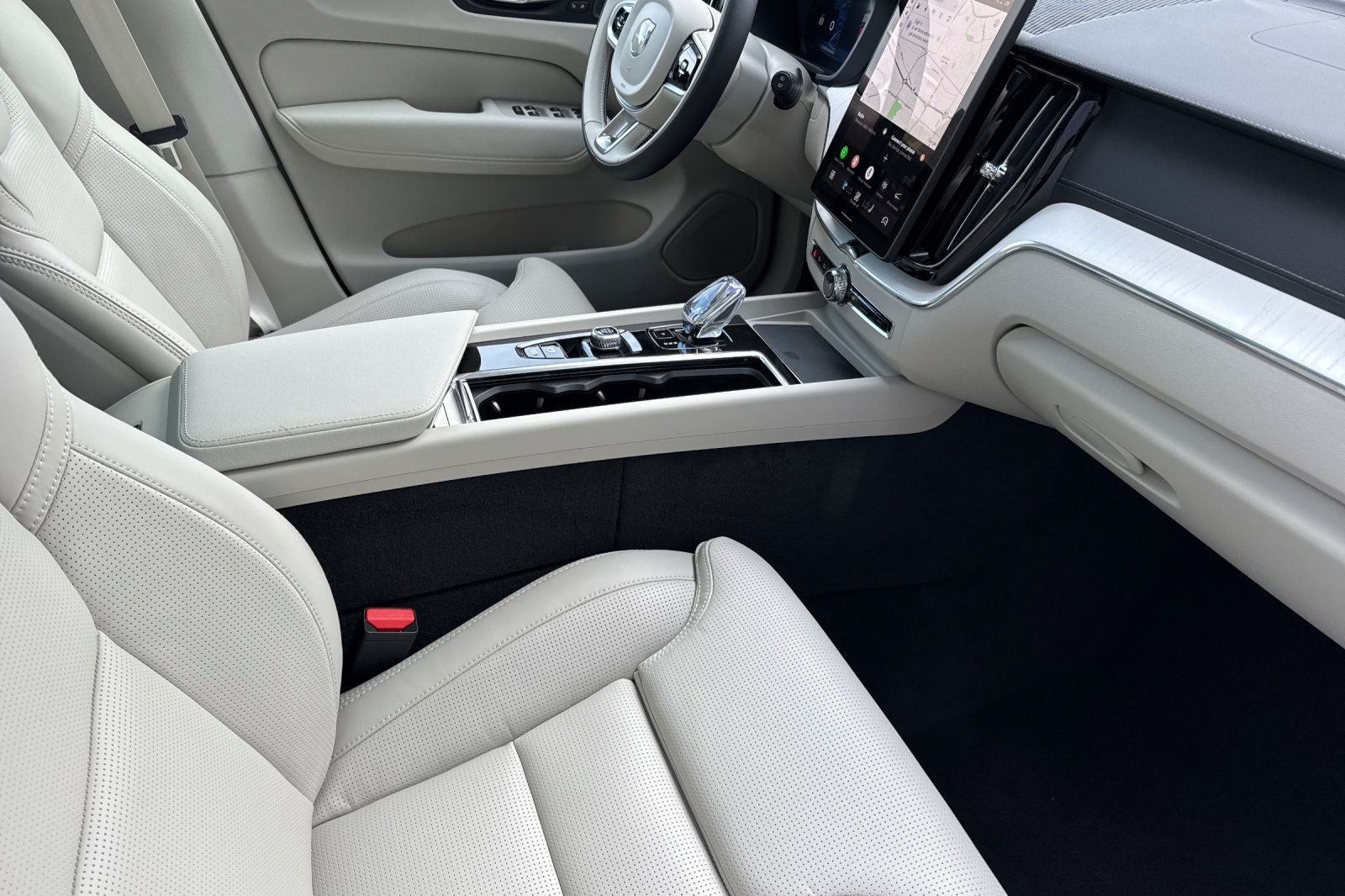 2026 Volvo XC60 Plug-In Hybrid T8 Ultra