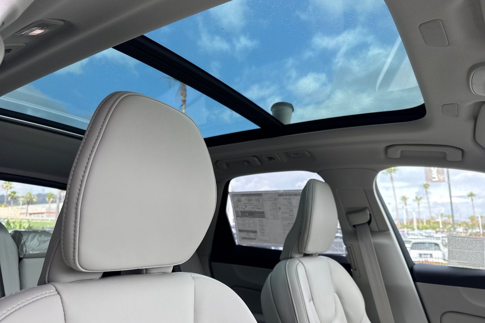 2026 Volvo XC60 Plug-In Hybrid T8 Ultra