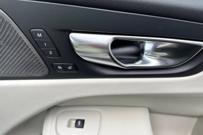 2026 Volvo XC60 Plug-In Hybrid T8 Ultra