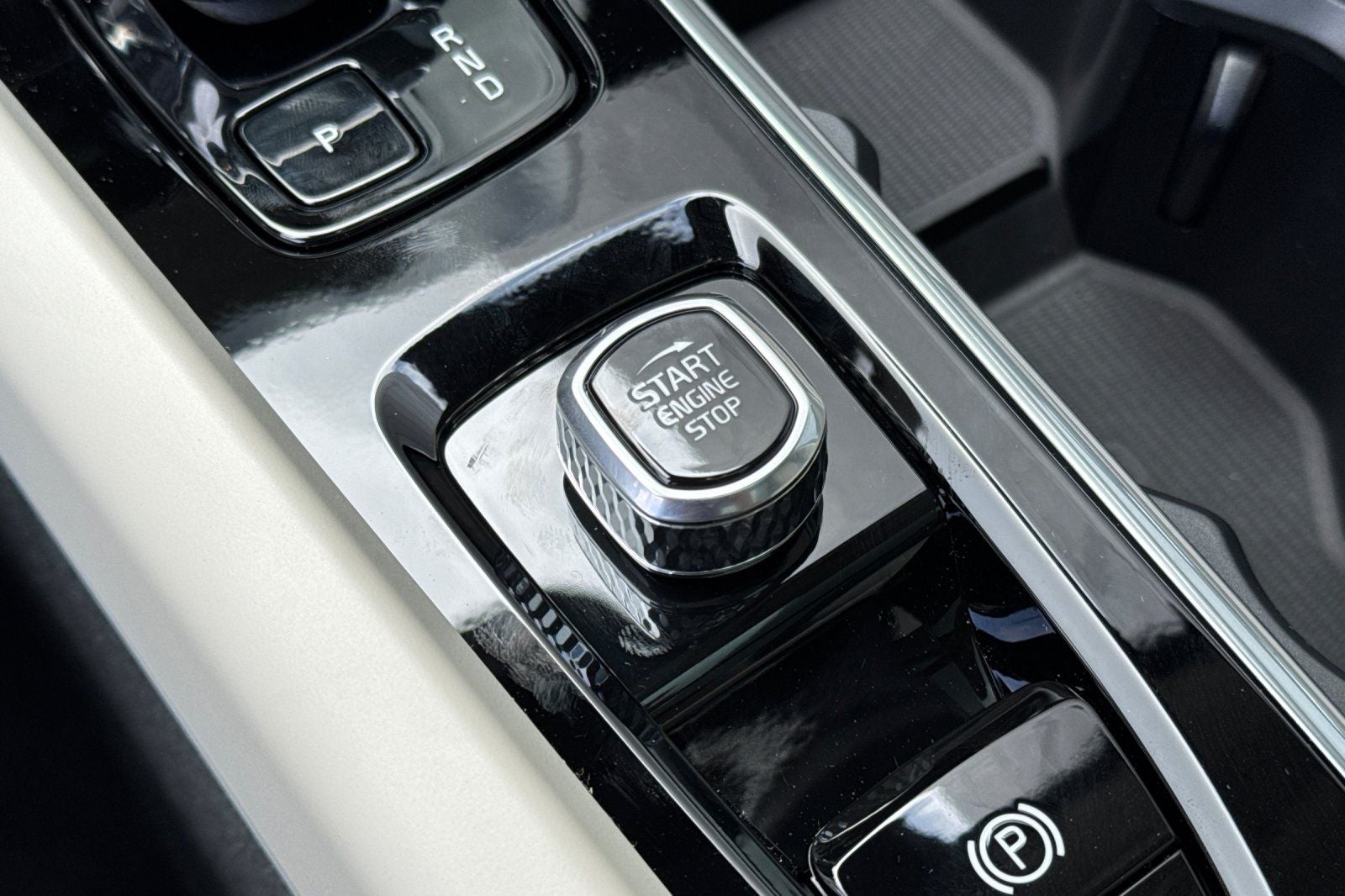 2026 Volvo XC60 Plug-In Hybrid T8 Ultra