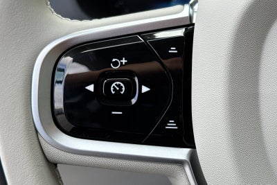 2026 Volvo XC60 Plug-In Hybrid T8 Ultra