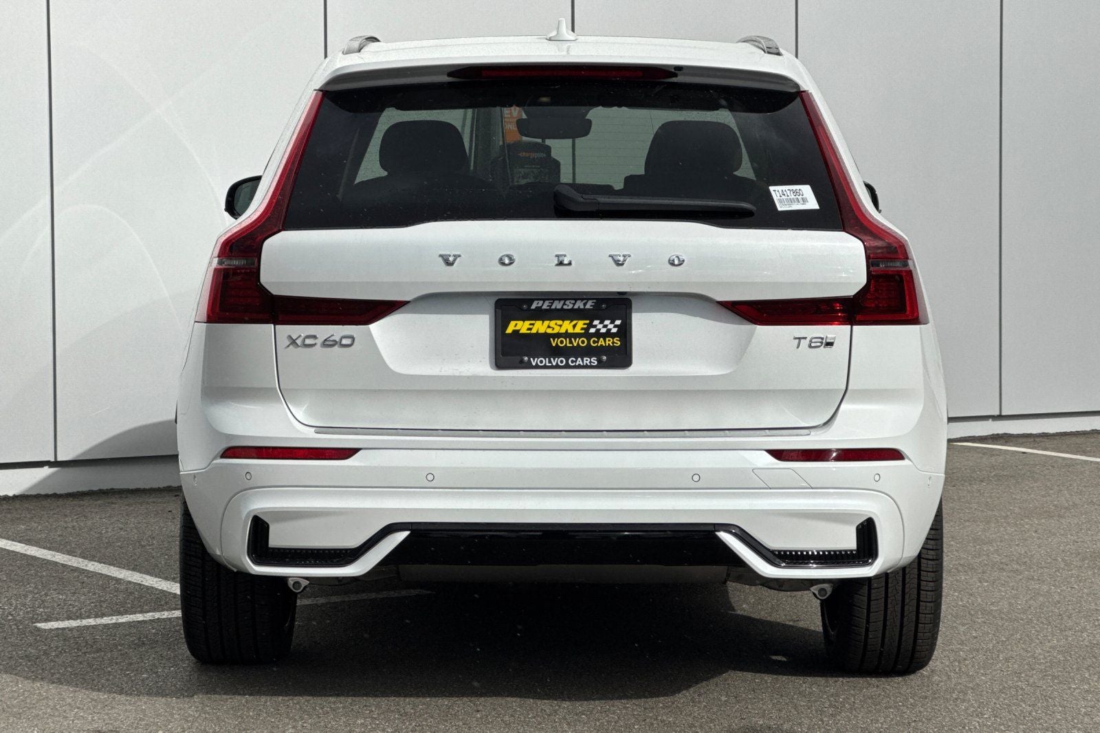2026 Volvo XC60 Plug-In Hybrid T8 Ultra