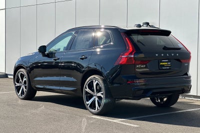 2025 Volvo XC60 Plug-In Hybrid T8 Ultra