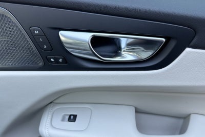 2026 Volvo XC60 Plug-In Hybrid T8 Ultra