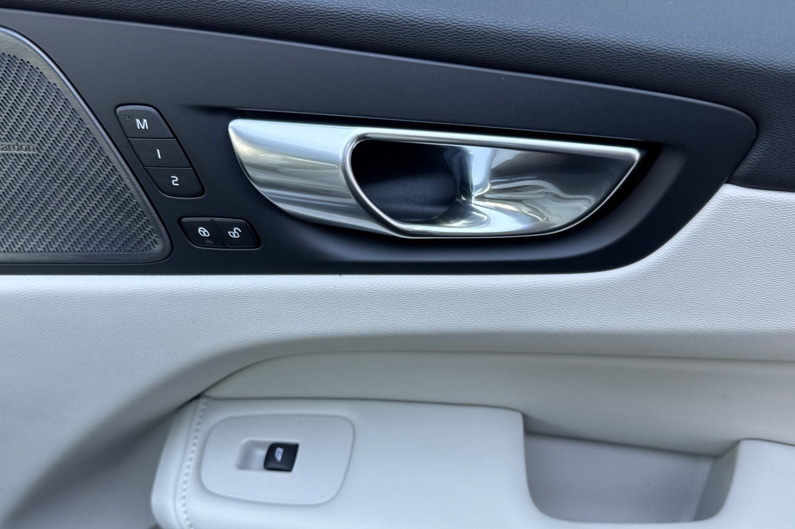 2026 Volvo XC60 Plug-In Hybrid T8 Ultra