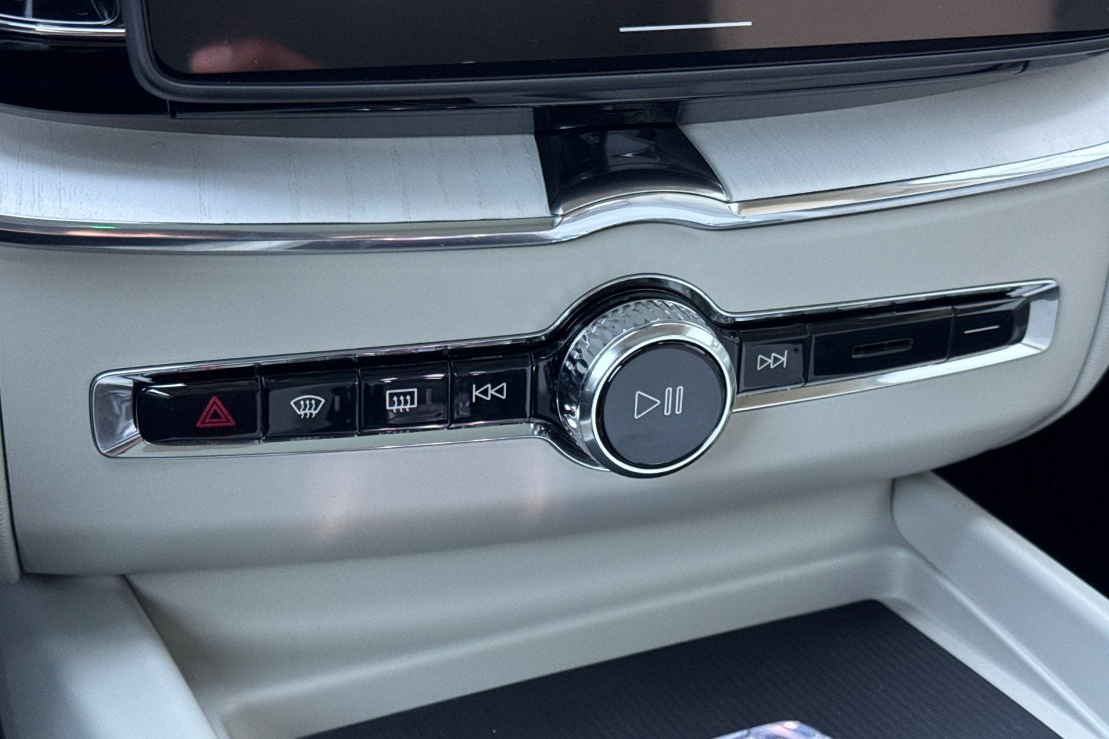 2026 Volvo XC60 Plug-In Hybrid T8 Ultra