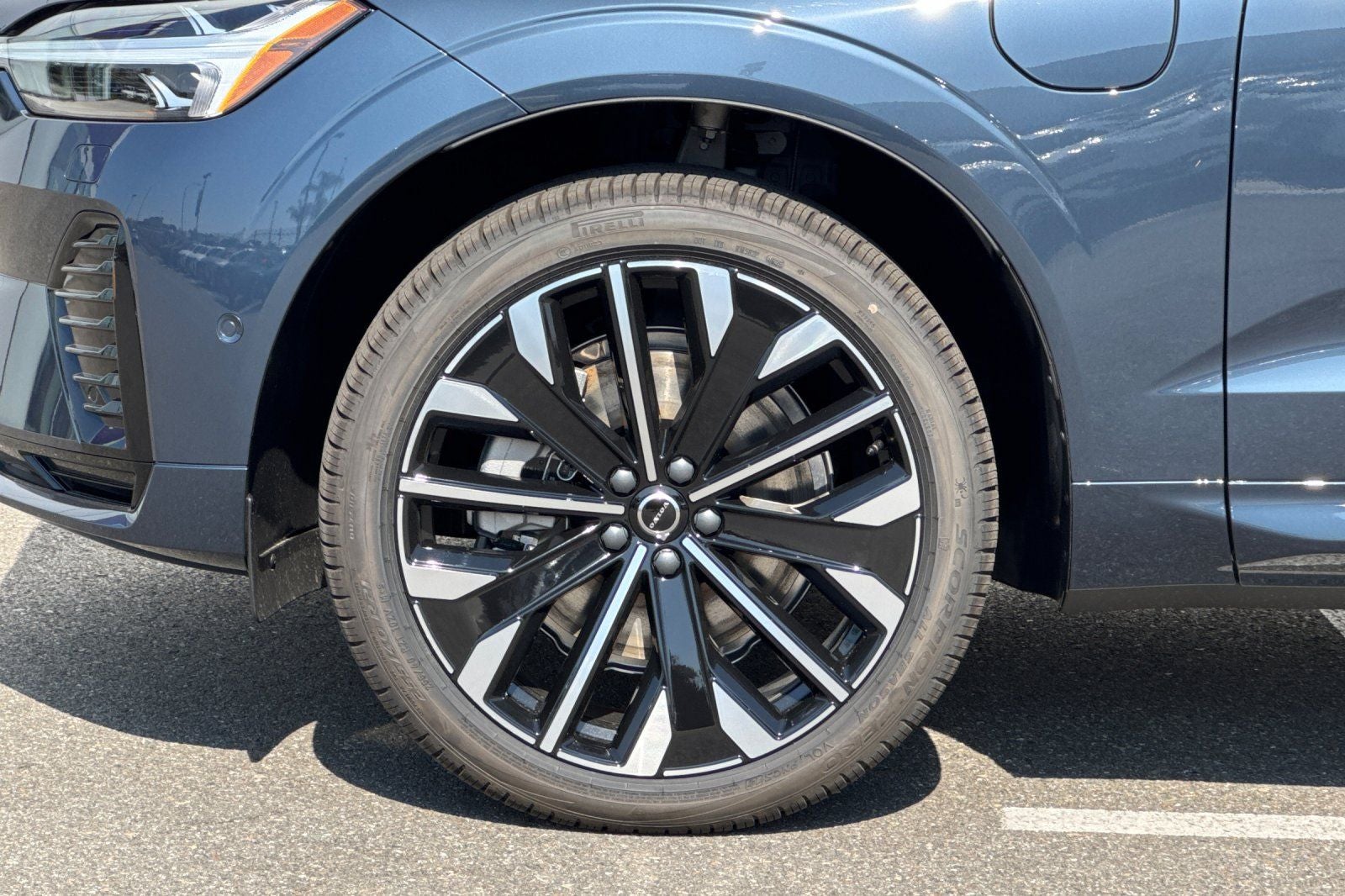 2026 Volvo XC60 Plug-In Hybrid T8 Ultra