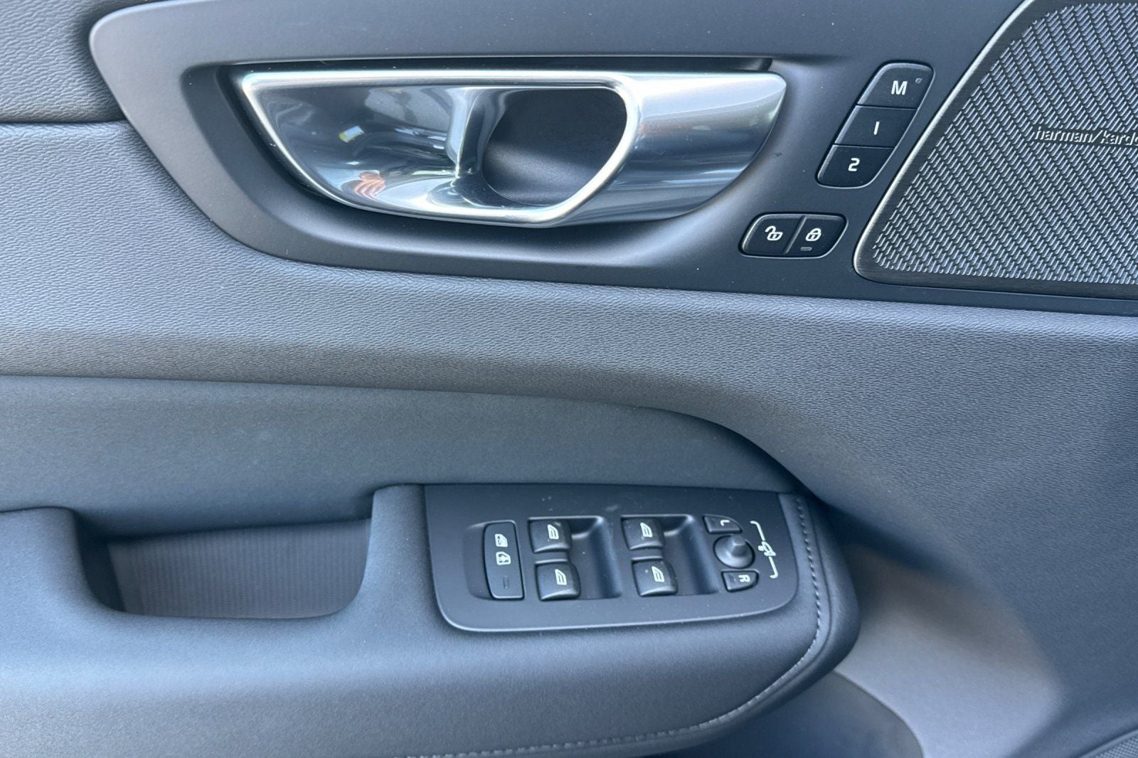 2026 Volvo XC60 Plug-In Hybrid T8 Ultra