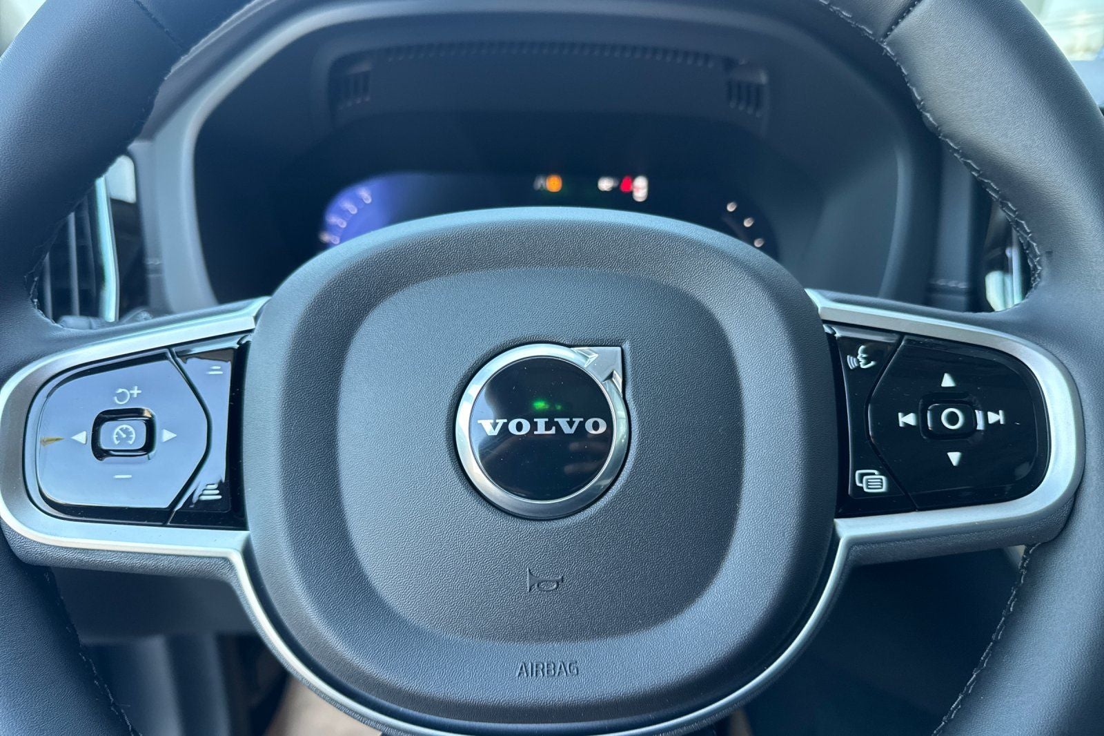 2026 Volvo XC60 Plug-In Hybrid T8 Ultra