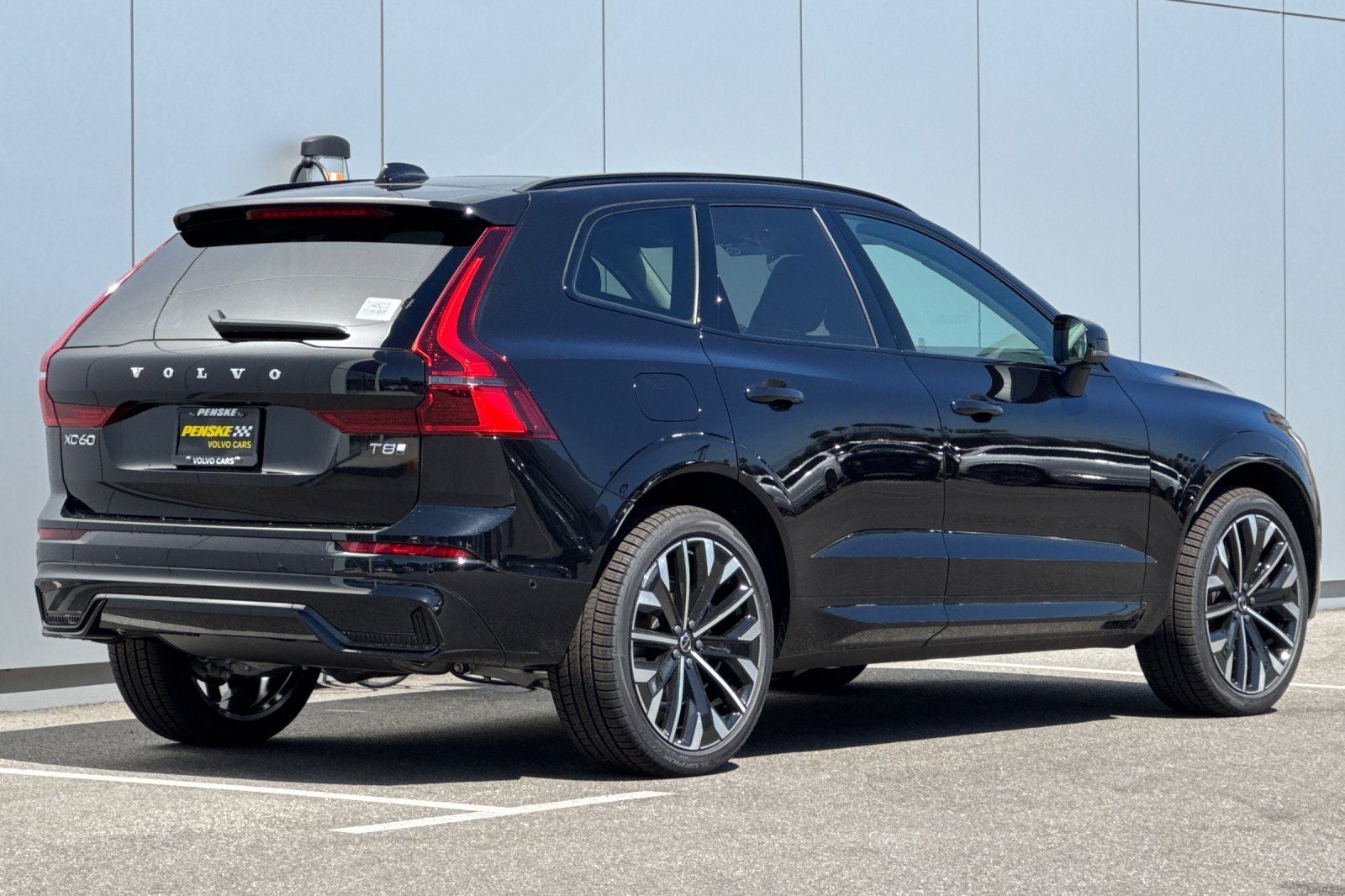 2026 Volvo XC60 Plug-In Hybrid T8 Ultra