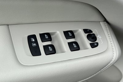 2026 Volvo XC60 Plug-In Hybrid T8 Ultra