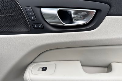 2026 Volvo XC60 Plug-In Hybrid T8 Ultra