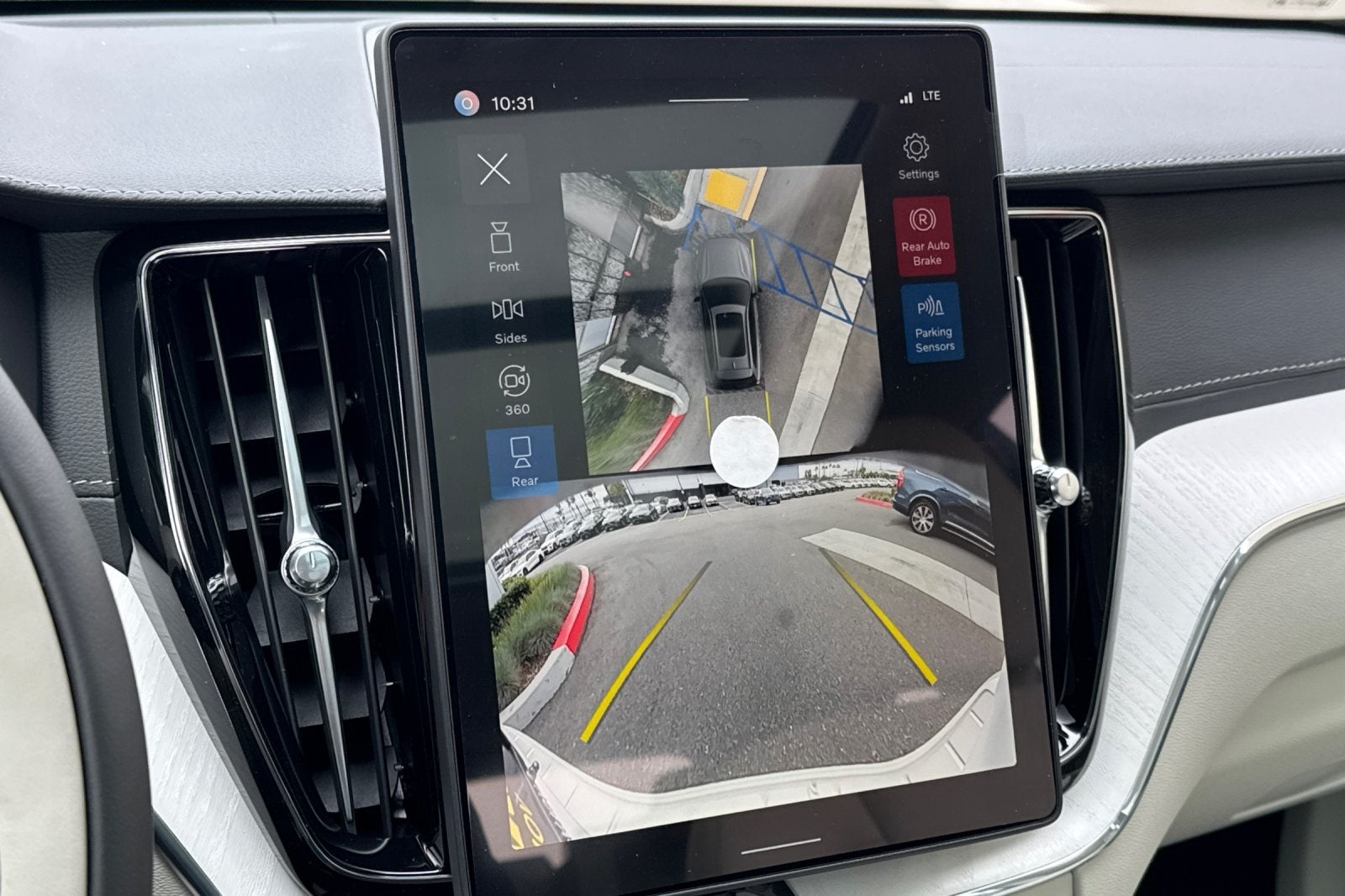 2026 Volvo XC60 Plug-In Hybrid T8 Ultra