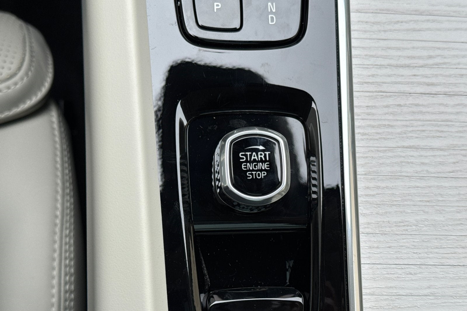 2026 Volvo XC60 Plug-In Hybrid T8 Ultra