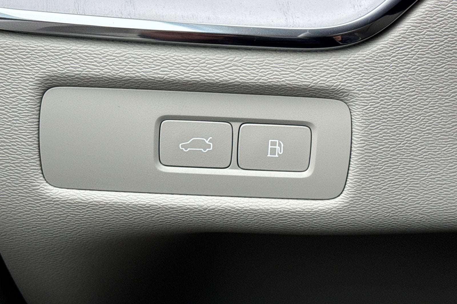 2026 Volvo XC60 Plug-In Hybrid T8 Ultra